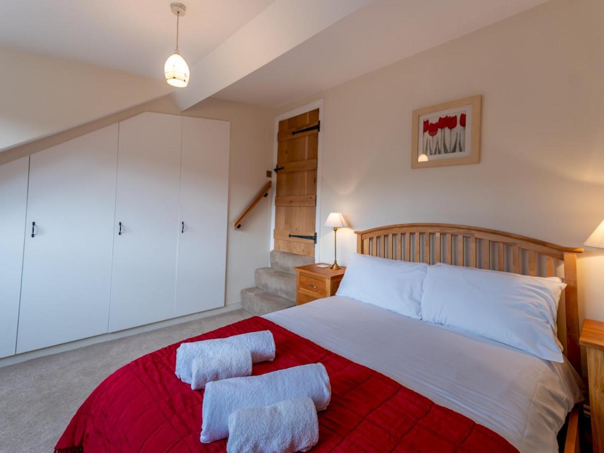 Pass The Keys Elegant And Stylish Townhouse Ludlow