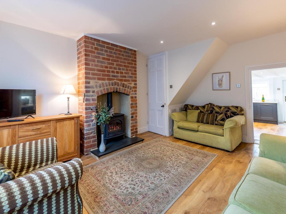 Pass The Keys Elegant And Stylish Townhouse