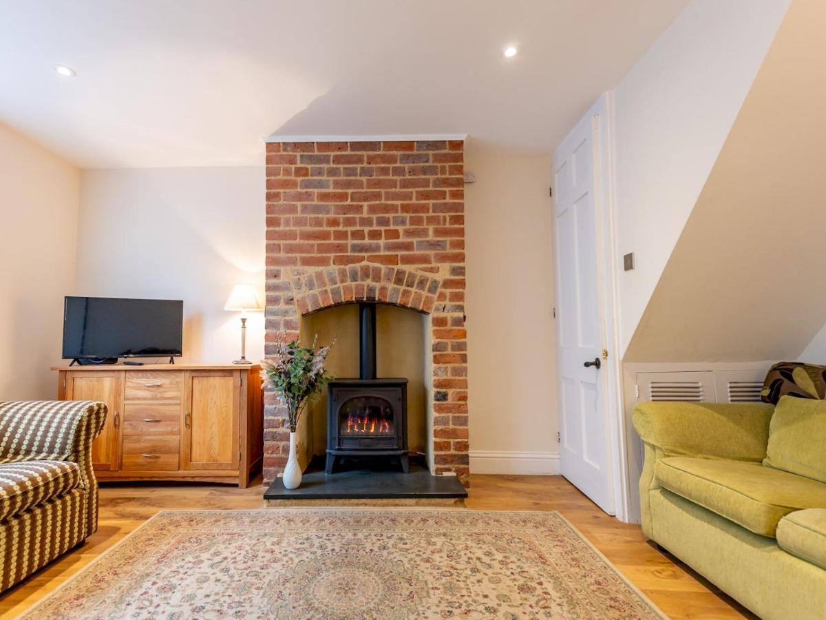 Pass The Keys Elegant And Stylish Townhouse Holiday home