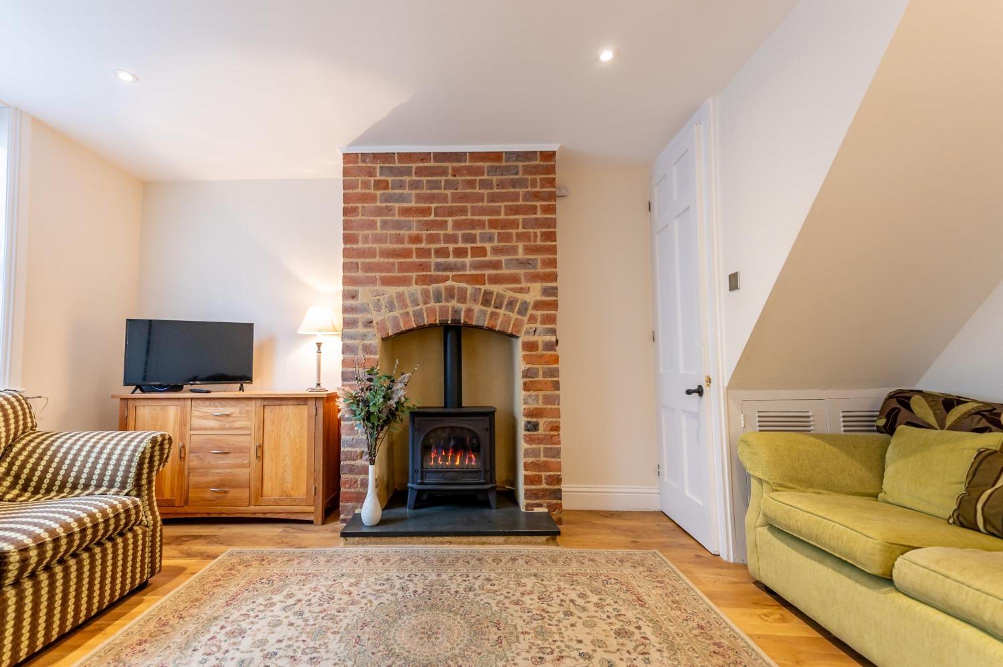 Pass The Keys Elegant And Stylish Townhouse Holiday home *