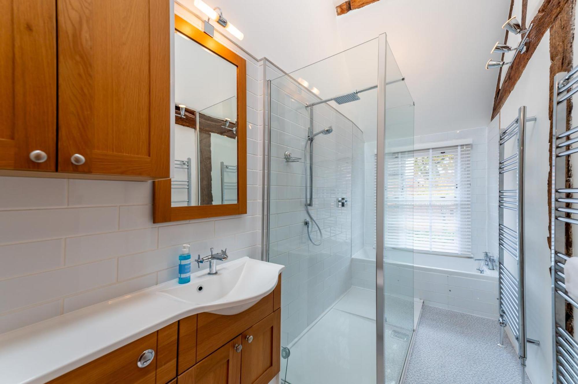 Pass The Keys Elegant And Stylish Townhouse Ludlow
